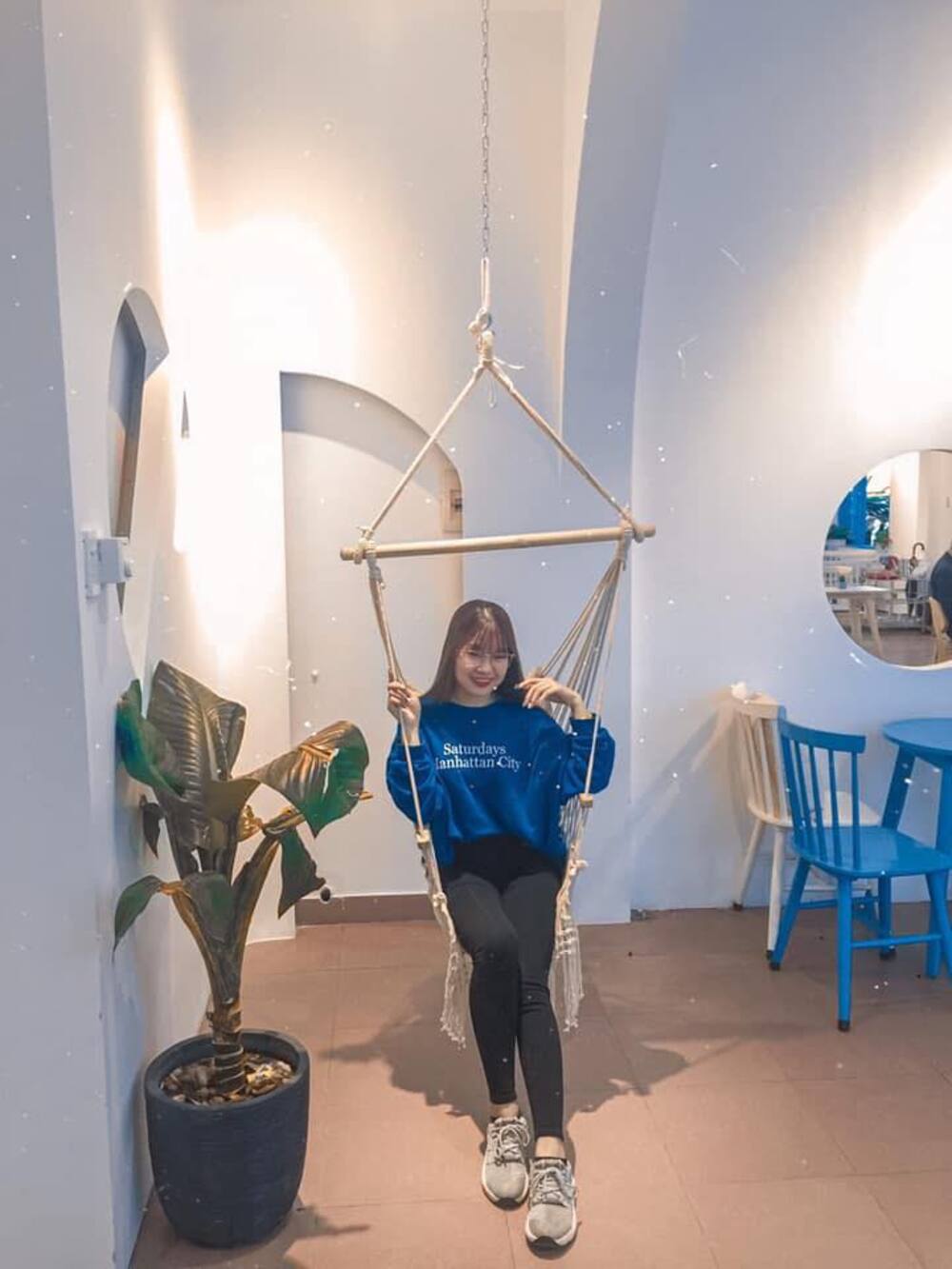 Santo Cafe Hue - miniature Santorini in the heart of the city 11