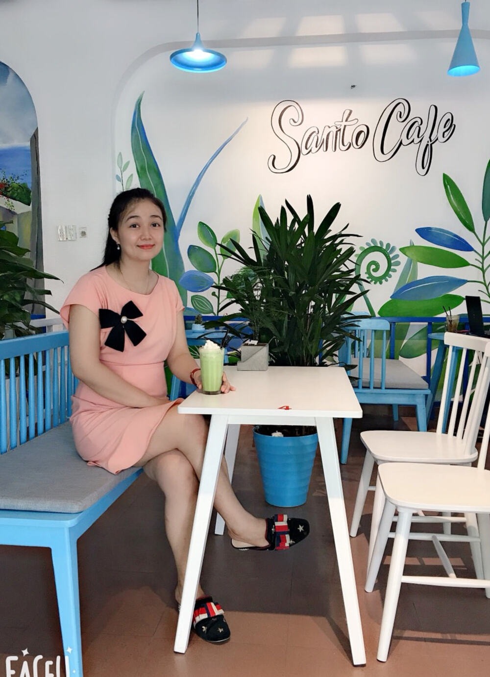 Santo Cafe Hue - miniature Santorini in the heart of the city 12
