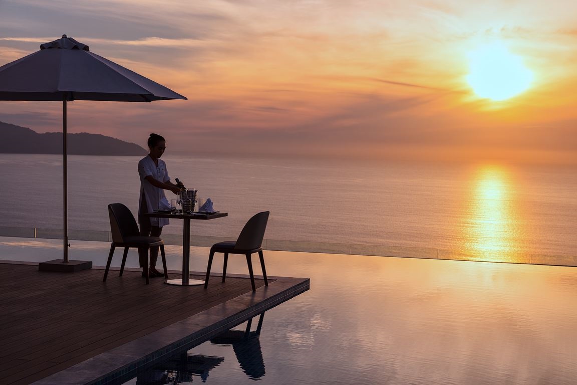 Sky View Restaurant - Ideal romantic restaurant for couples in Da Nang 5