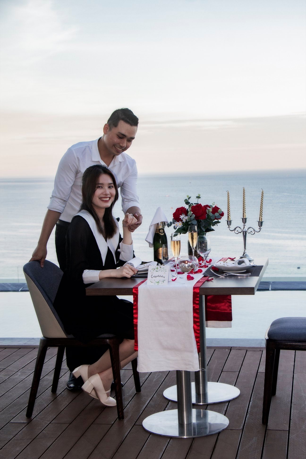 Sky View Restaurant - Ideal romantic restaurant for couples in Da Nang 7