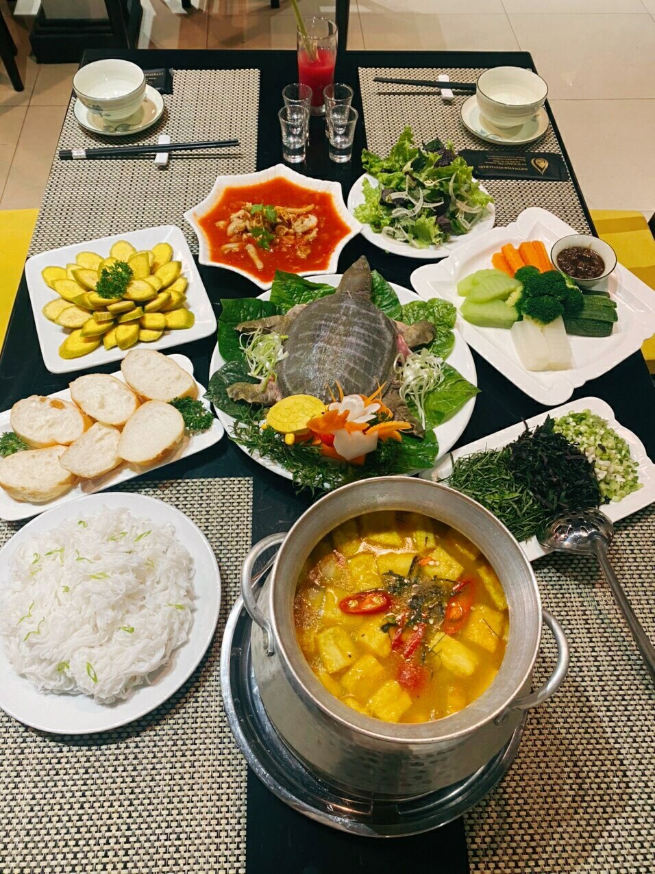 SoftWater Restaurant - Lost in a peaceful place in the heart of a crowded city 5