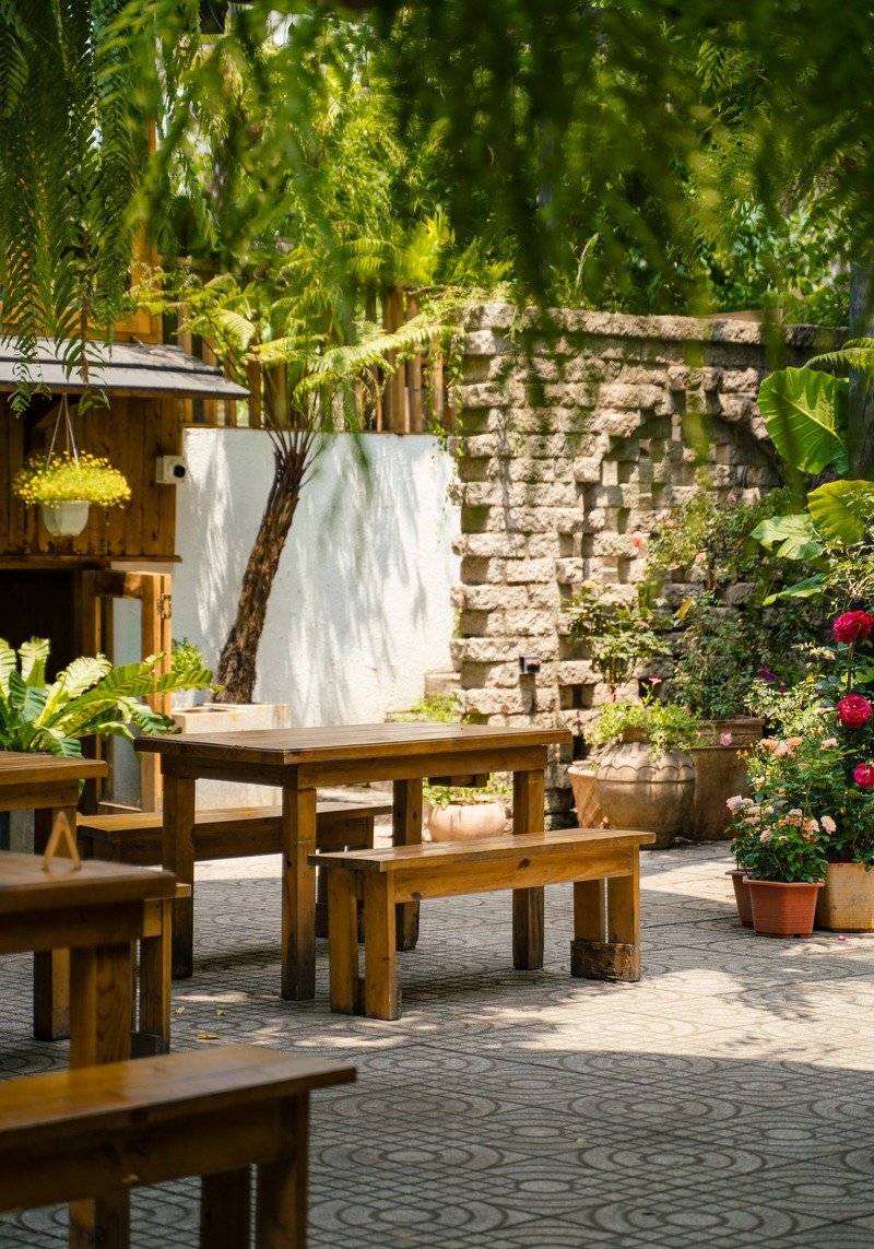 Get lost in the dreamy, ancient Sori Garden in the heart of Saigon 3