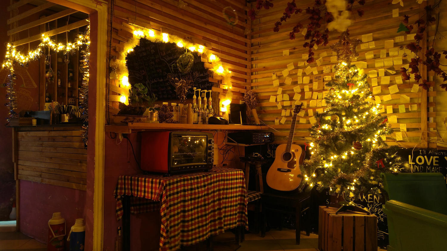 Purple Sunshine - Unique dating spot with Bohemian style 2