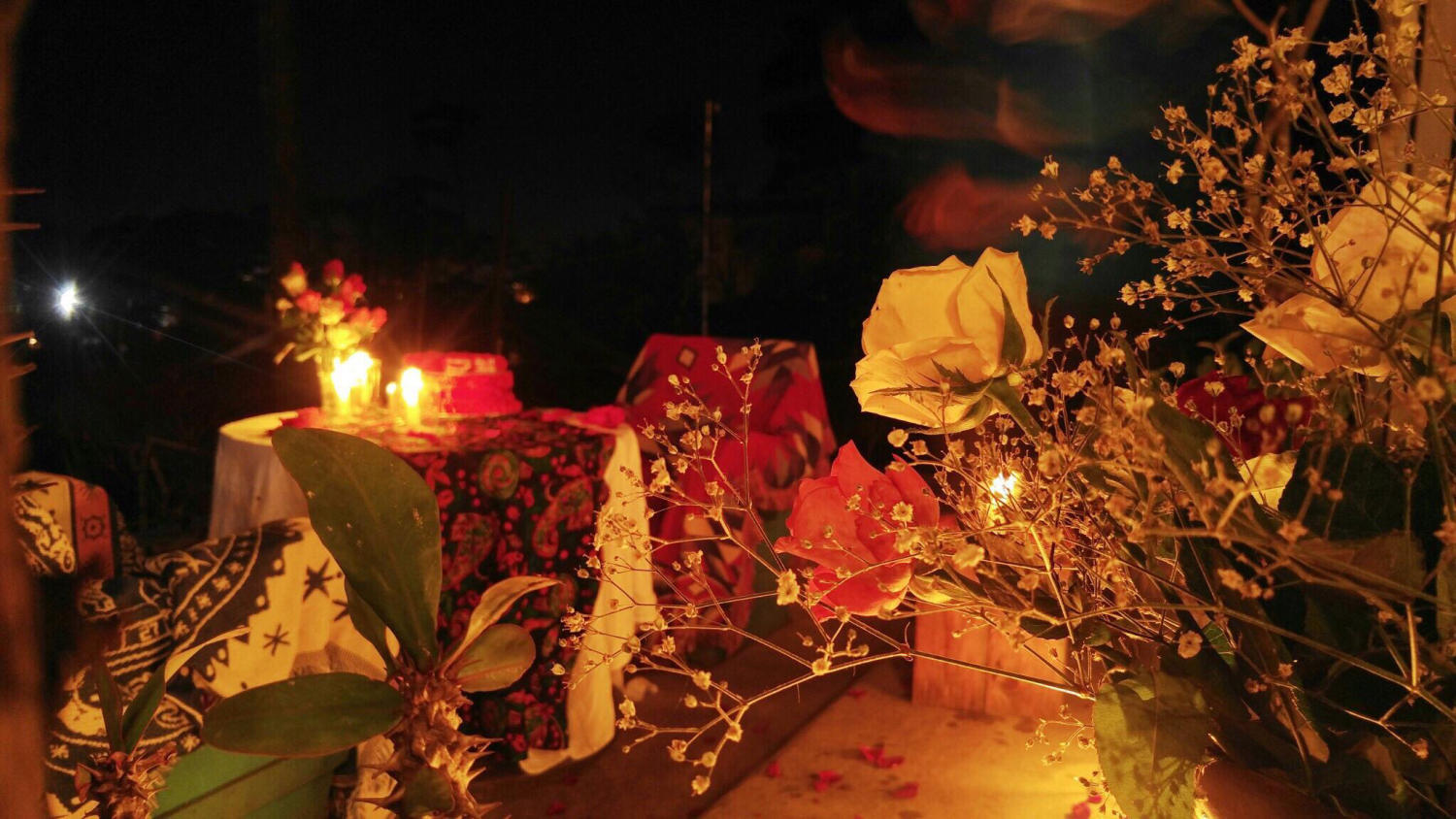 Purple Sunshine - Unique dating spot with Bohemian style 7