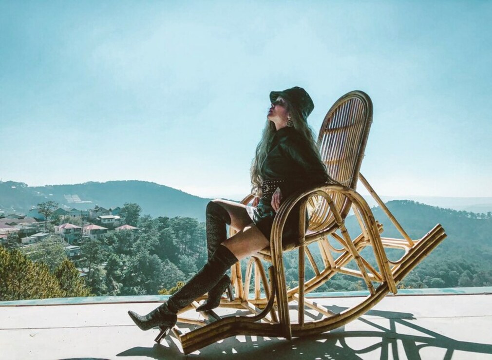 The Leaf Coffee – Enjoy a romantic cup of coffee with a virtual view at Da Lat 14