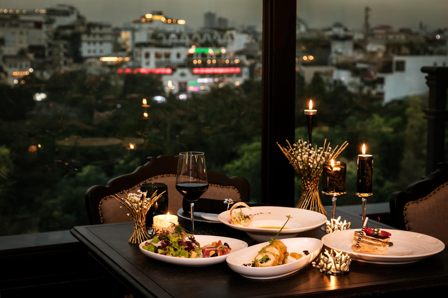 The Rhythms Restaurant - The most famous high-end restaurant in Hanoi 5