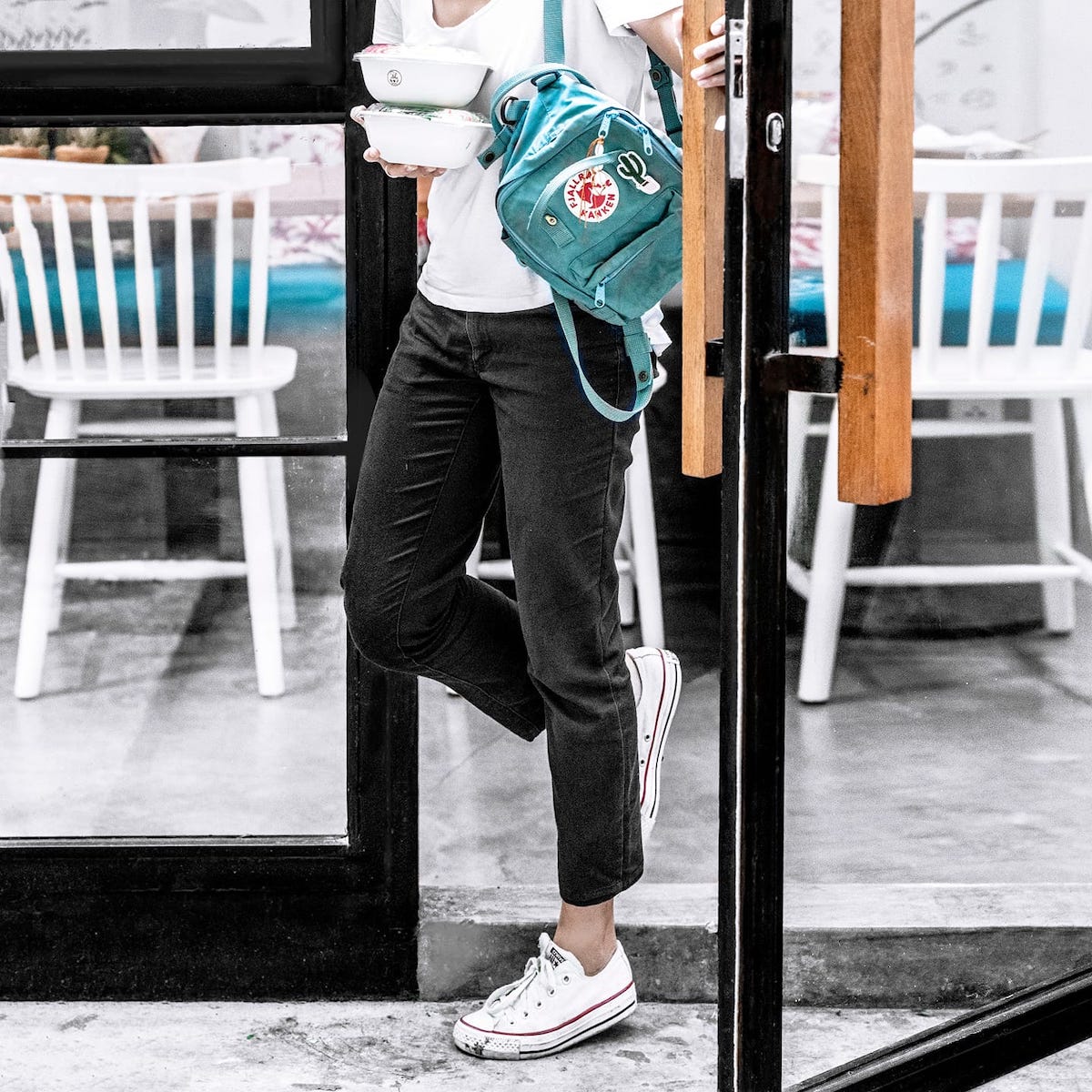 Pursue a 'healthy' lifestyle with Poke Hanoi 6