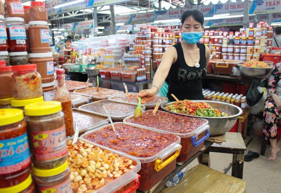 Da Nang Con Market culinary paradise, where to discover many Central region specialties 3