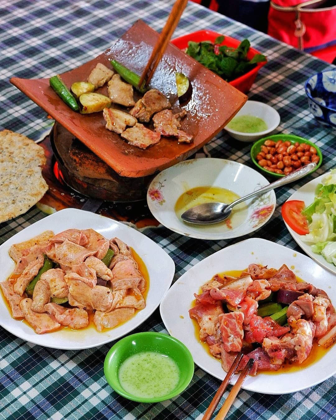 Da Lat tile grilled meat - TOP 6 famous tile grilled restaurants in the foggy country 2