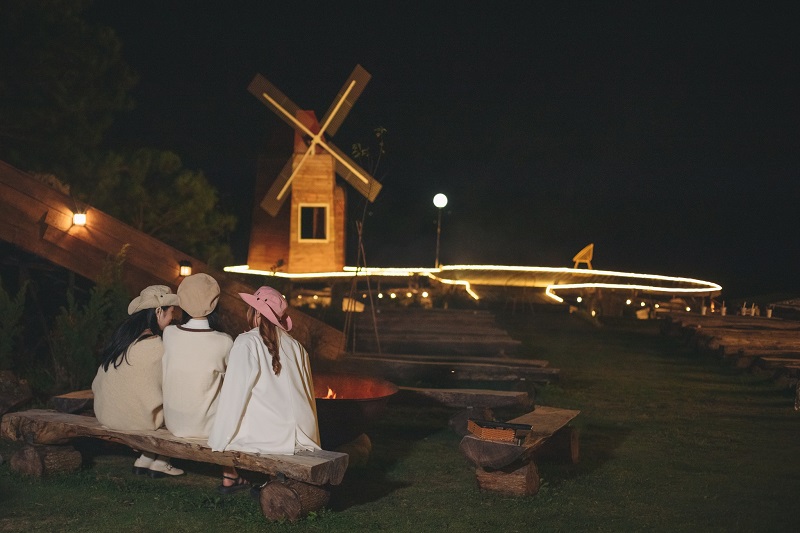 Visit Green Smoke Valley to see the whole city of Da Lat from above 4