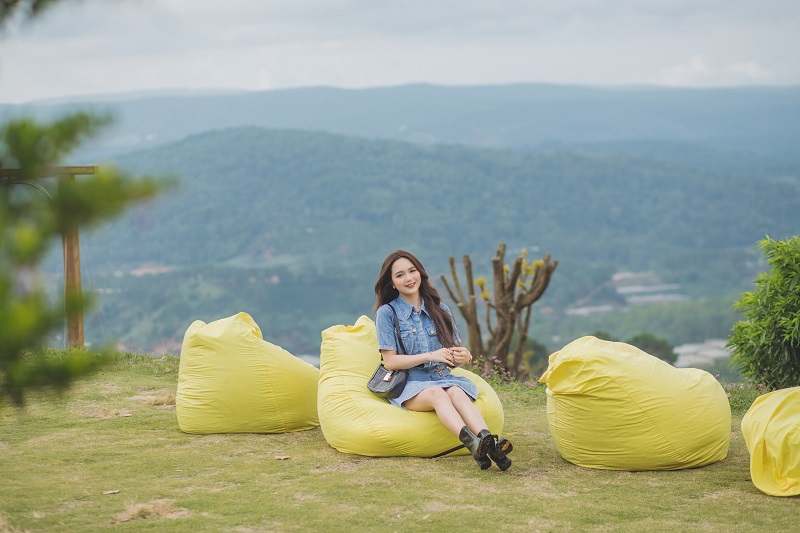 Visit Green Smoke Valley to see the whole city of Da Lat from above 2