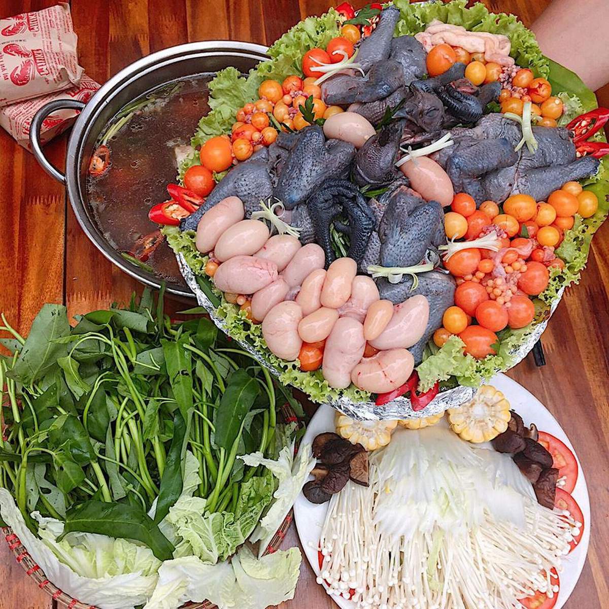 Know by heart 4 addresses to enjoy Sapa black chicken specialties with Northwest taste 8