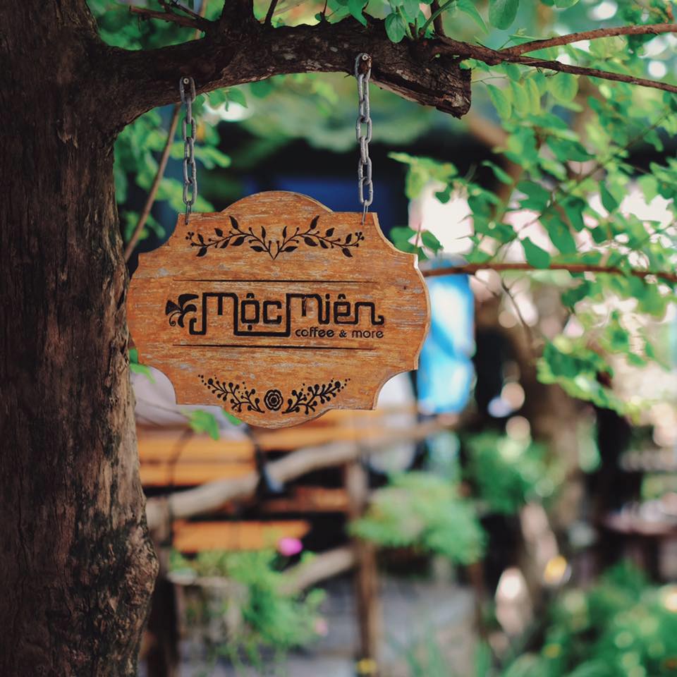 If you belong to the team that loves plants and trees, please save the top 4 amazing garden cafes in Da Nang right away 7