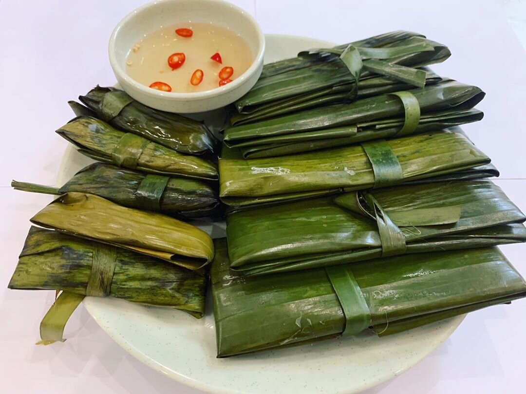 Enjoy Hue Nam Cake and feel the extremely attractive rustic flavor 4