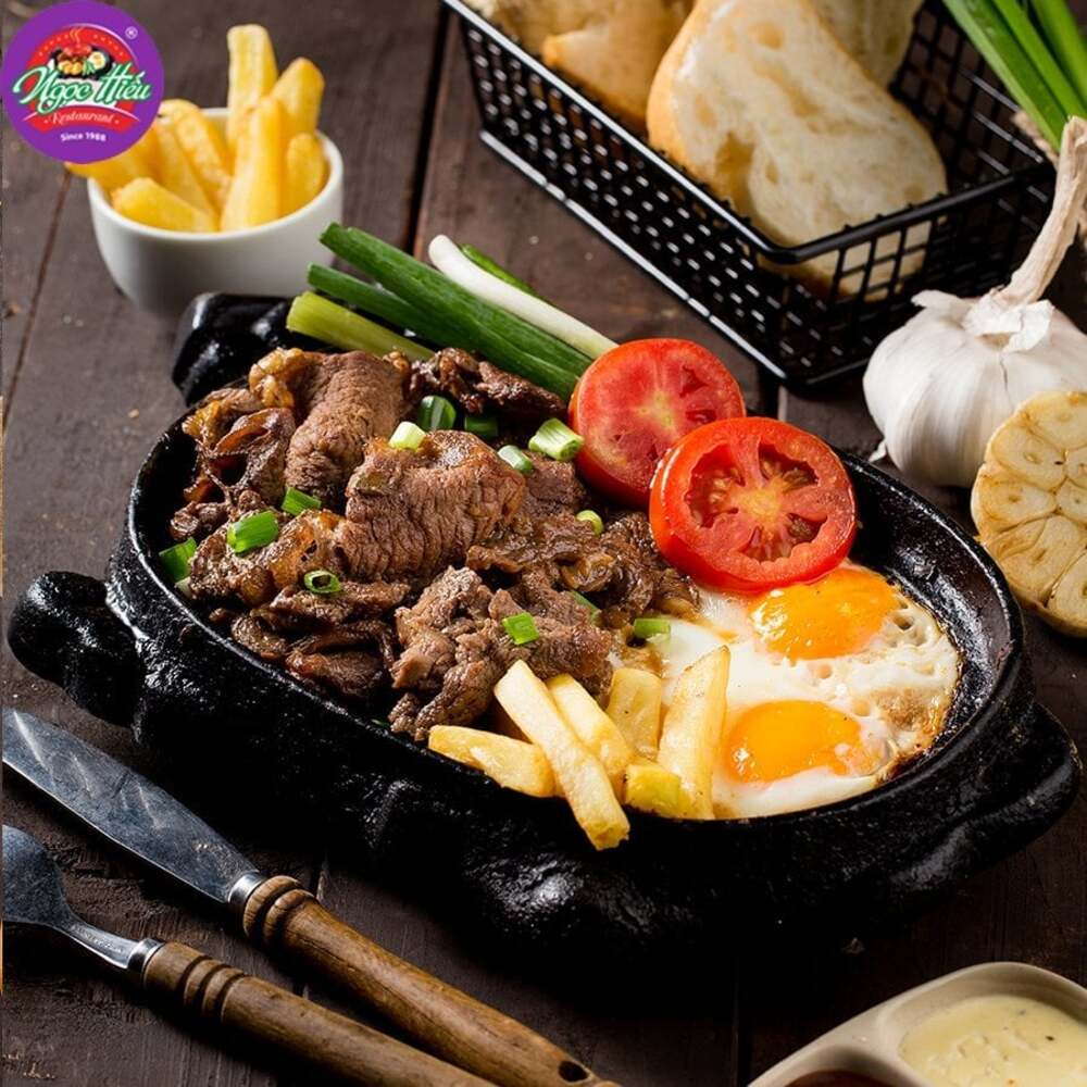 Enjoy the best steak in Hanoi at Ngoc Hieu 6 steak restaurant