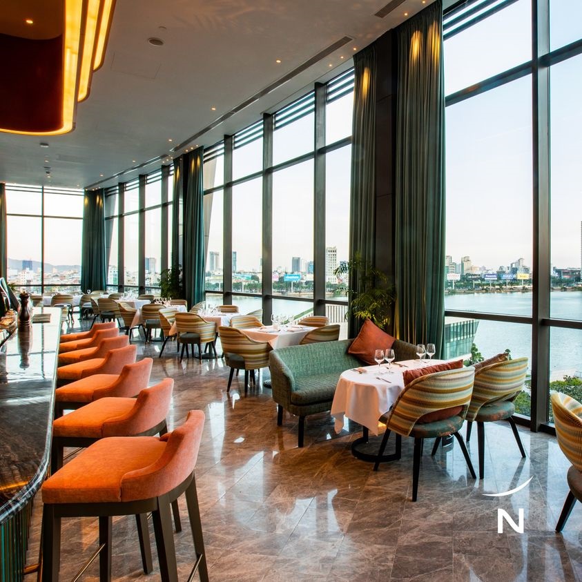 Enjoy a luxurious world-class buffet at The Square - Novotel Premier Han River 5
