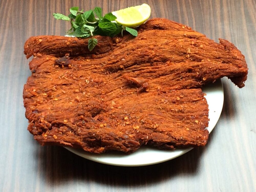 Enjoy Da Nang's famous delicious beef jerky specialties 2