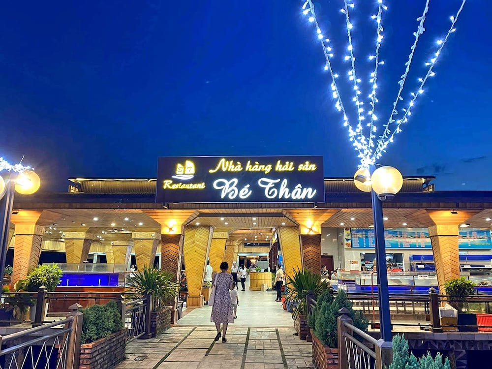 Enjoy excellent seafood at Be Than Seafood Restaurant - Lang Co 2