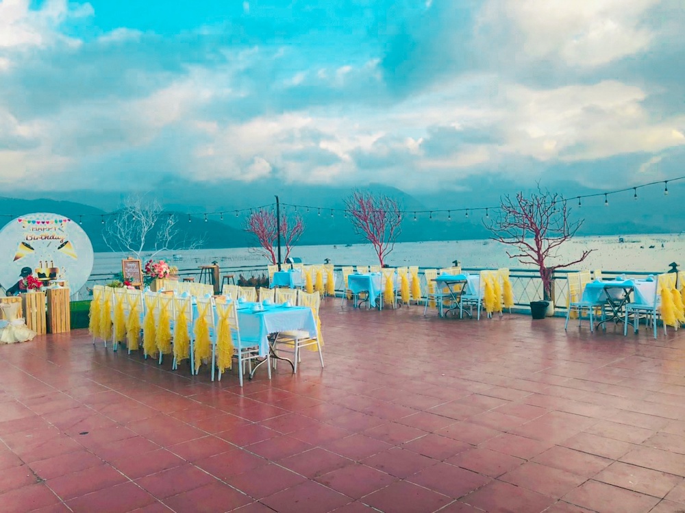 Enjoy excellent seafood at Be Than Seafood Restaurant - Lang Co 4