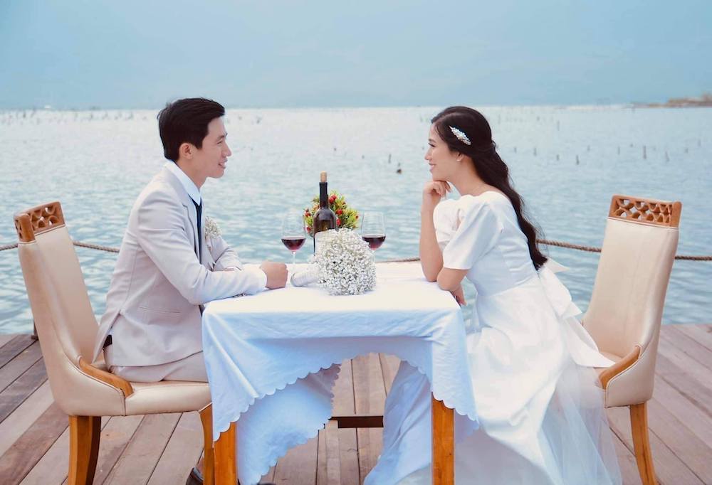 Enjoy excellent seafood at Be Than Seafood Restaurant - Lang Co 8