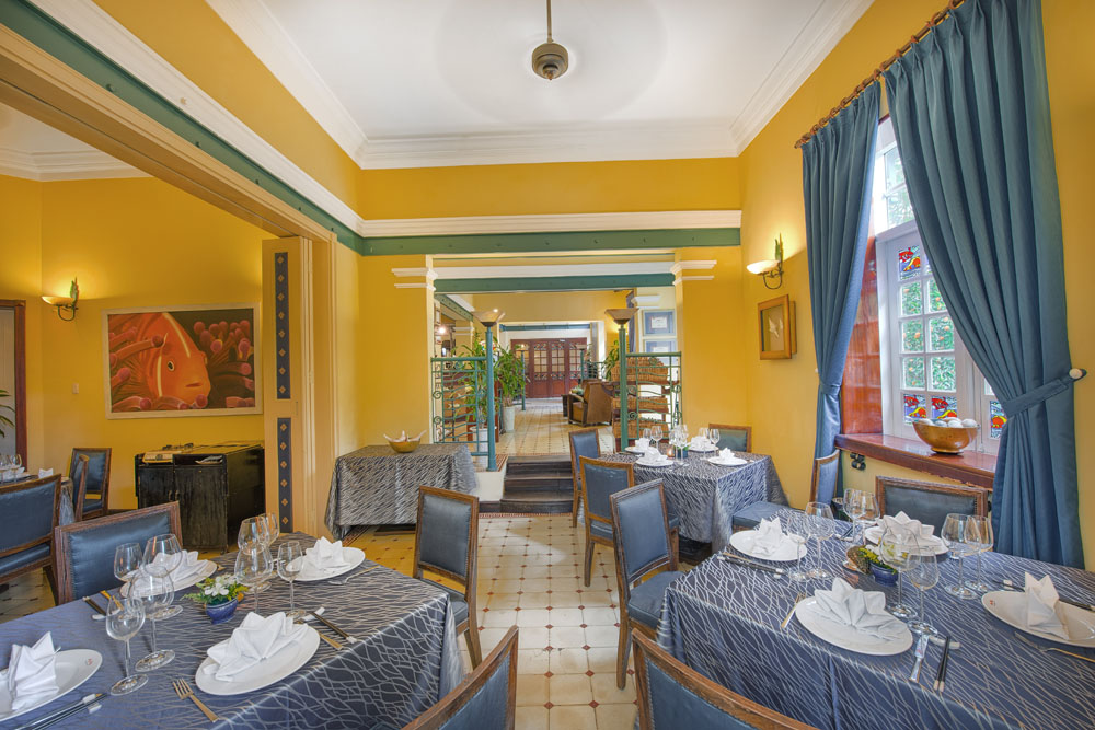 Enjoy delicious dishes in a luxurious space at San Ho 16 Seafood Restaurant