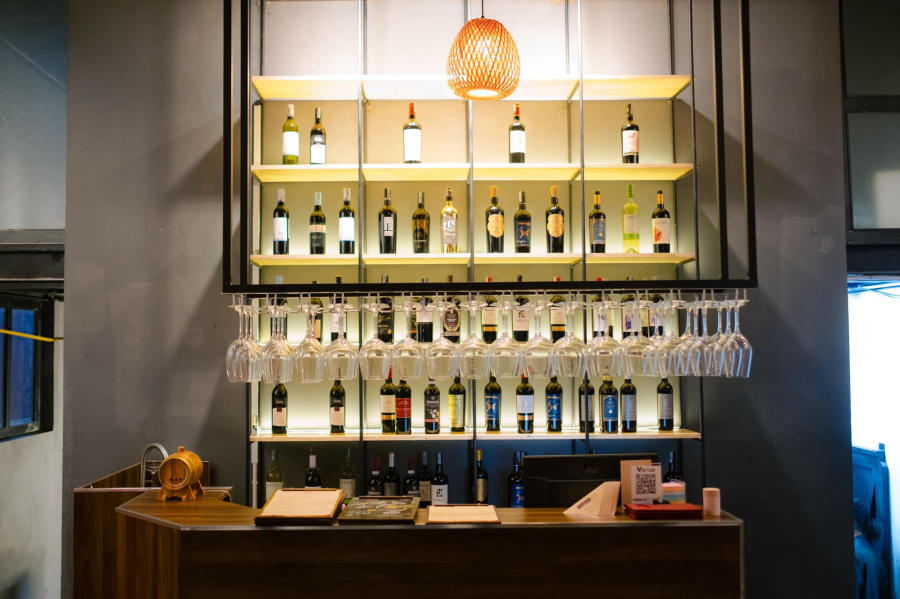 Enjoy delicious Steak at affordable prices in the heart of Da Lat 8