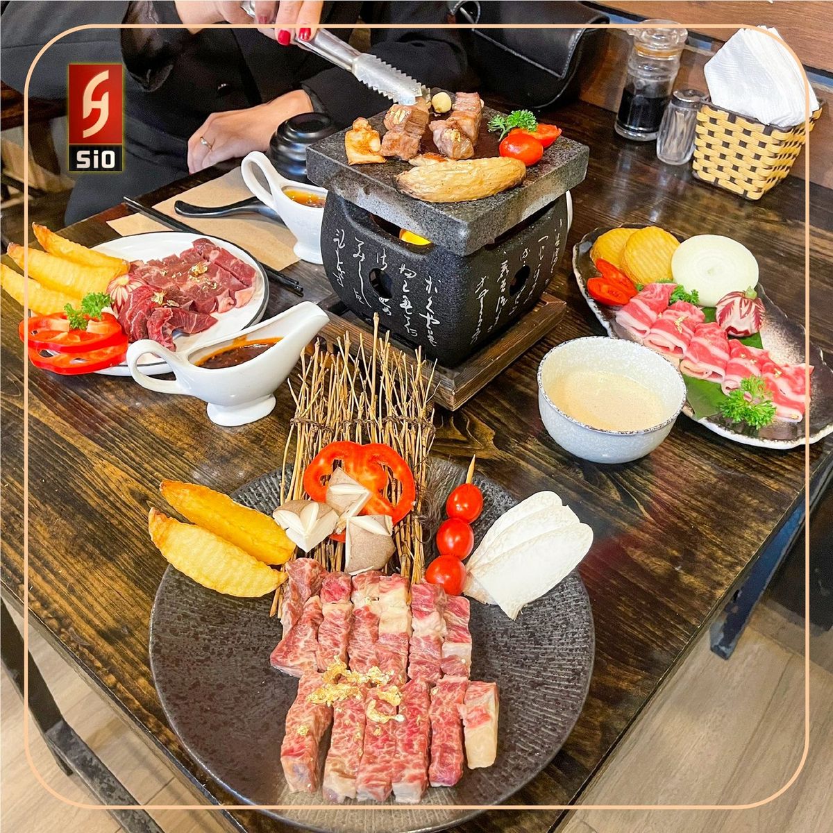 Enjoy the full taste of Japan at Sio Sushi Hanoi 12 restaurant