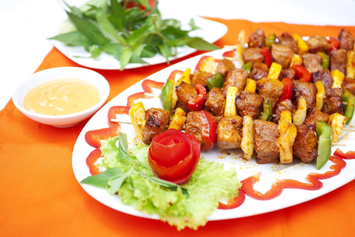 Enjoy grilled skewers in the cold weather of Da Lat 6