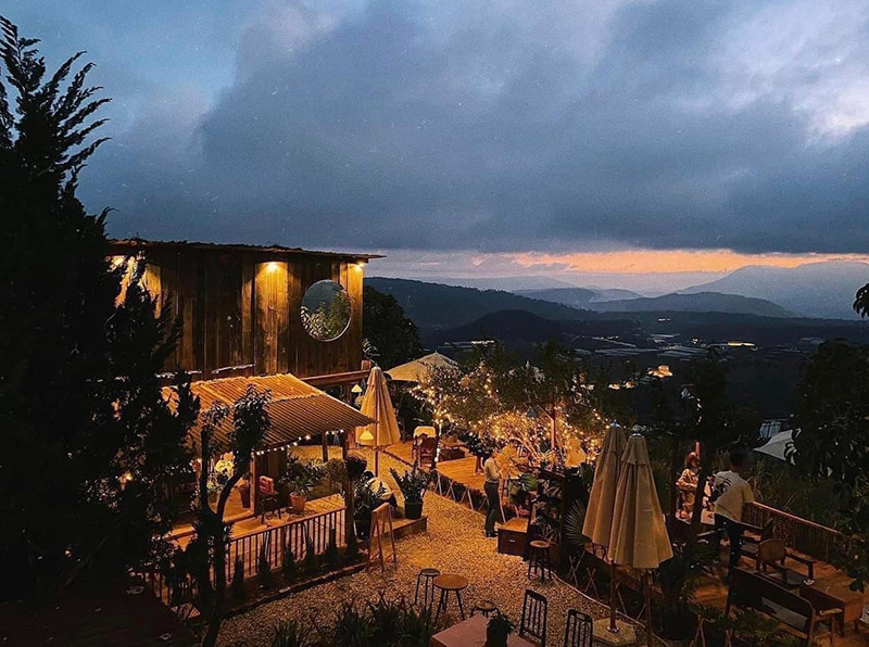 Sunset Coffee Shop, Da Lat's top cloud hunting coordinates 5