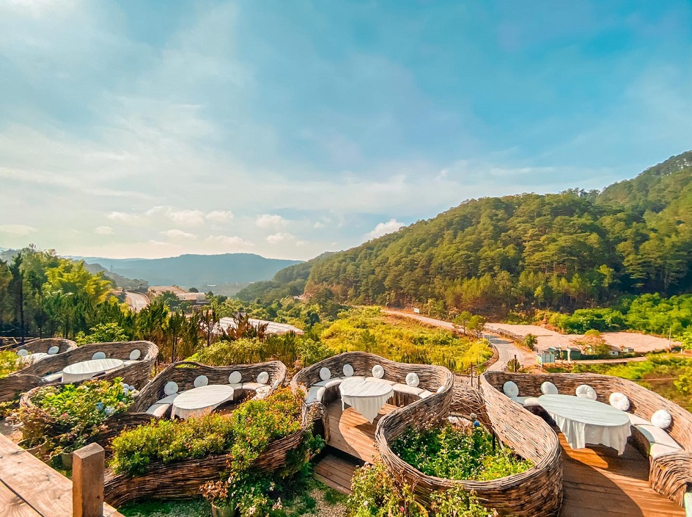 Da Lat Wonderland Coffee Shop - An enchanting virtual living paradise 9