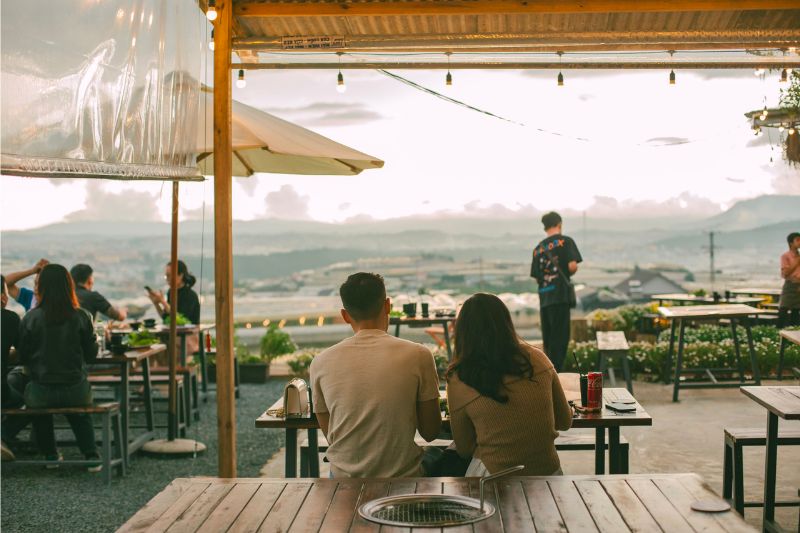 Visit Xom Leo grill shop to enjoy BBQ and watch the extremely chill sunset 8