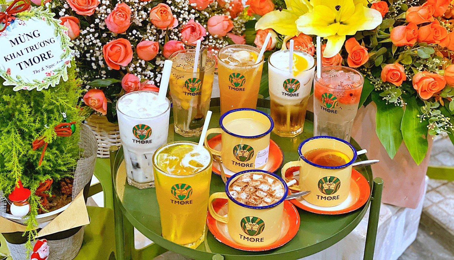 Tmore lemon tea shop - Virtual living with millions of likes in the heart of Hue city 14