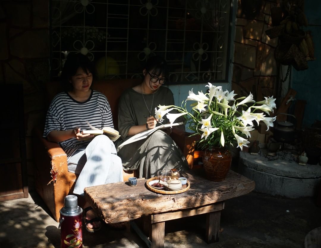 Find a peaceful place at the corner tea shop Our House in the heart of the city 4