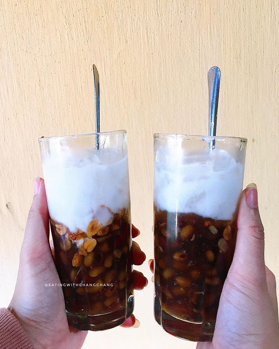 Find back to your childhood days of traveling with delicious Hue Ong Lac Che 6