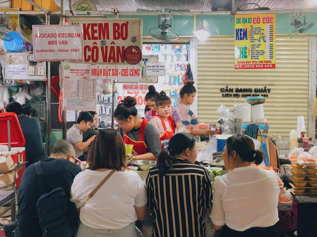 Collection of 6 avocado ice cream shops in Da Nang to help cool off on hot days 5