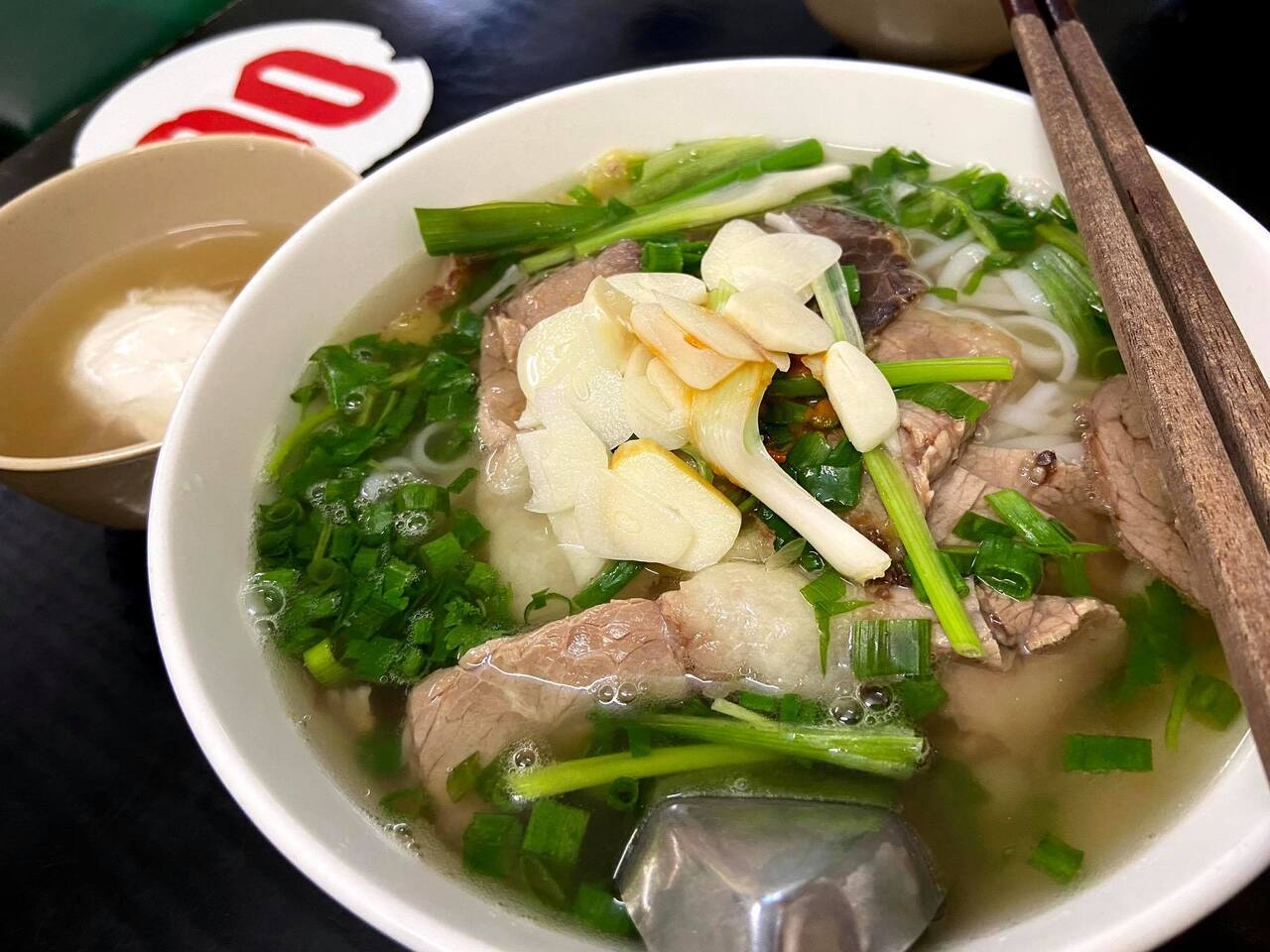 Top 19 delicious pho restaurants in Hanoi that are famous for their addiction 11