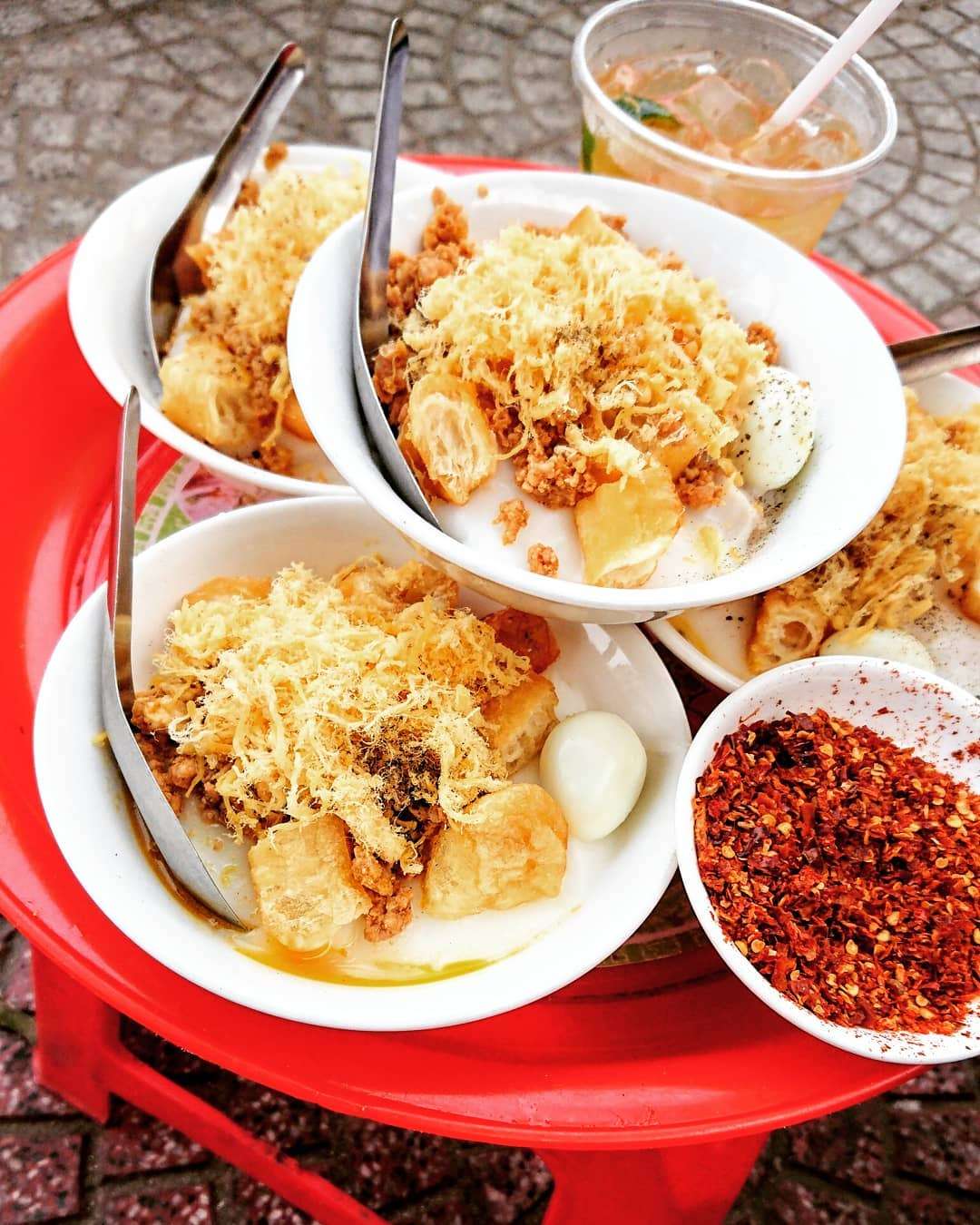 Top 5 places to help you enjoy Da Nang's standard rib cartilage porridge 2