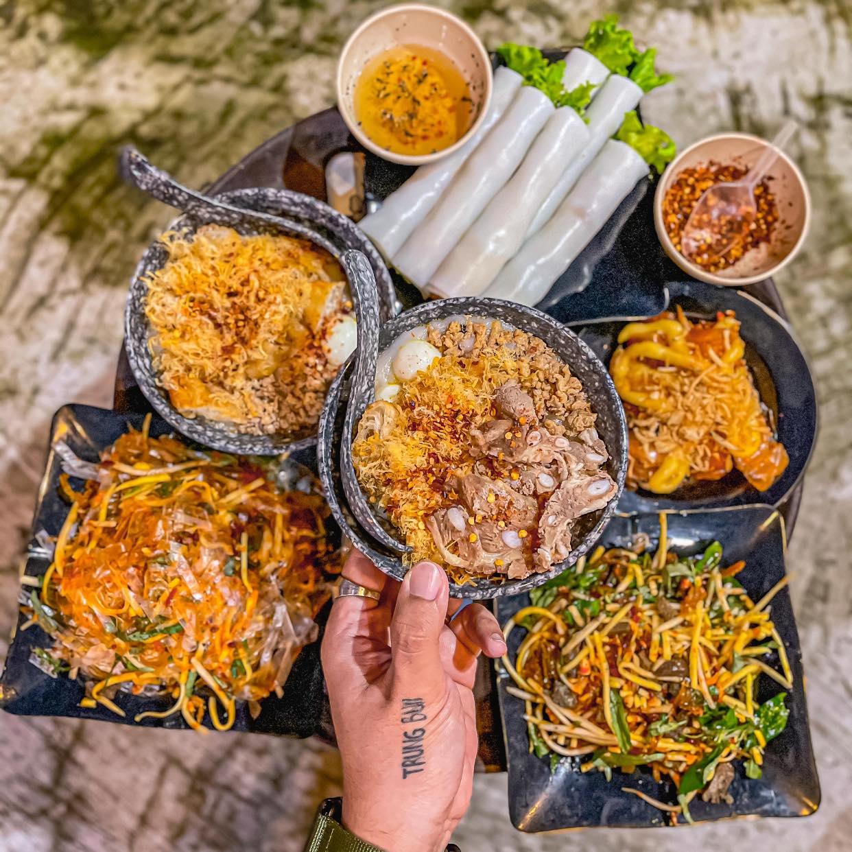 Top 5 places to help you enjoy Da Nang's standard rib cartilage porridge 8