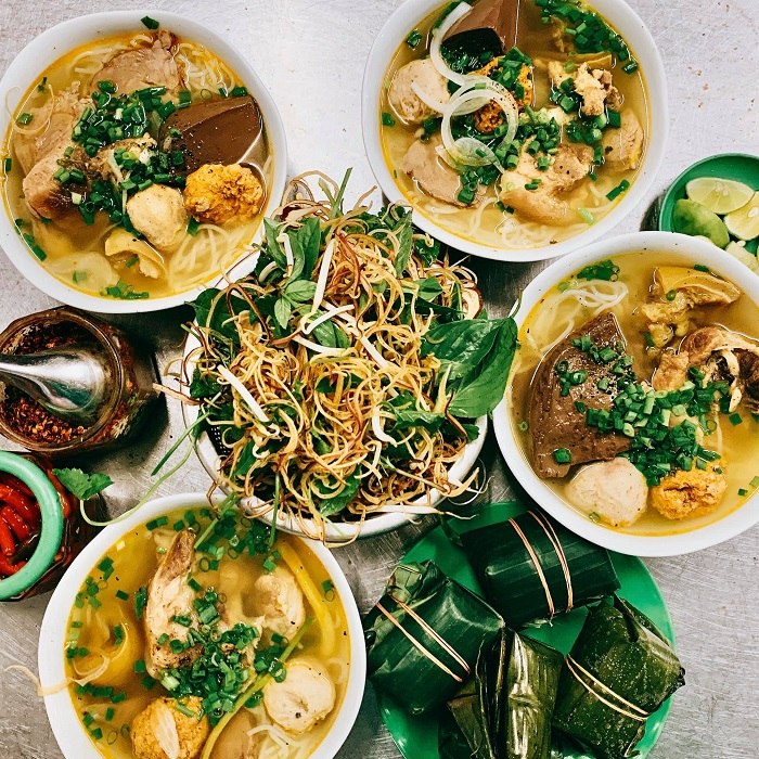 Top 7 Hue beef noodle shops that are so delicious that they forget the way home, making everyone who eats remember them 2