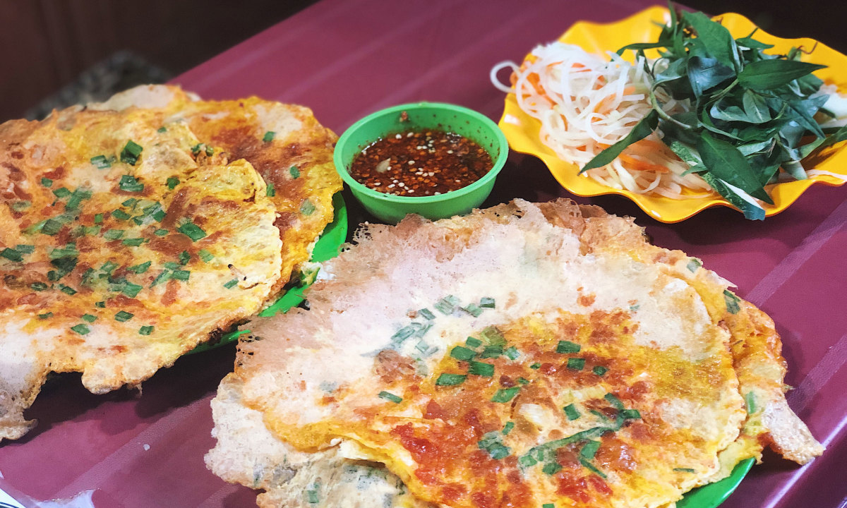TOP 8 delicious cake shops in Hue famous throughout the ancient capital 10