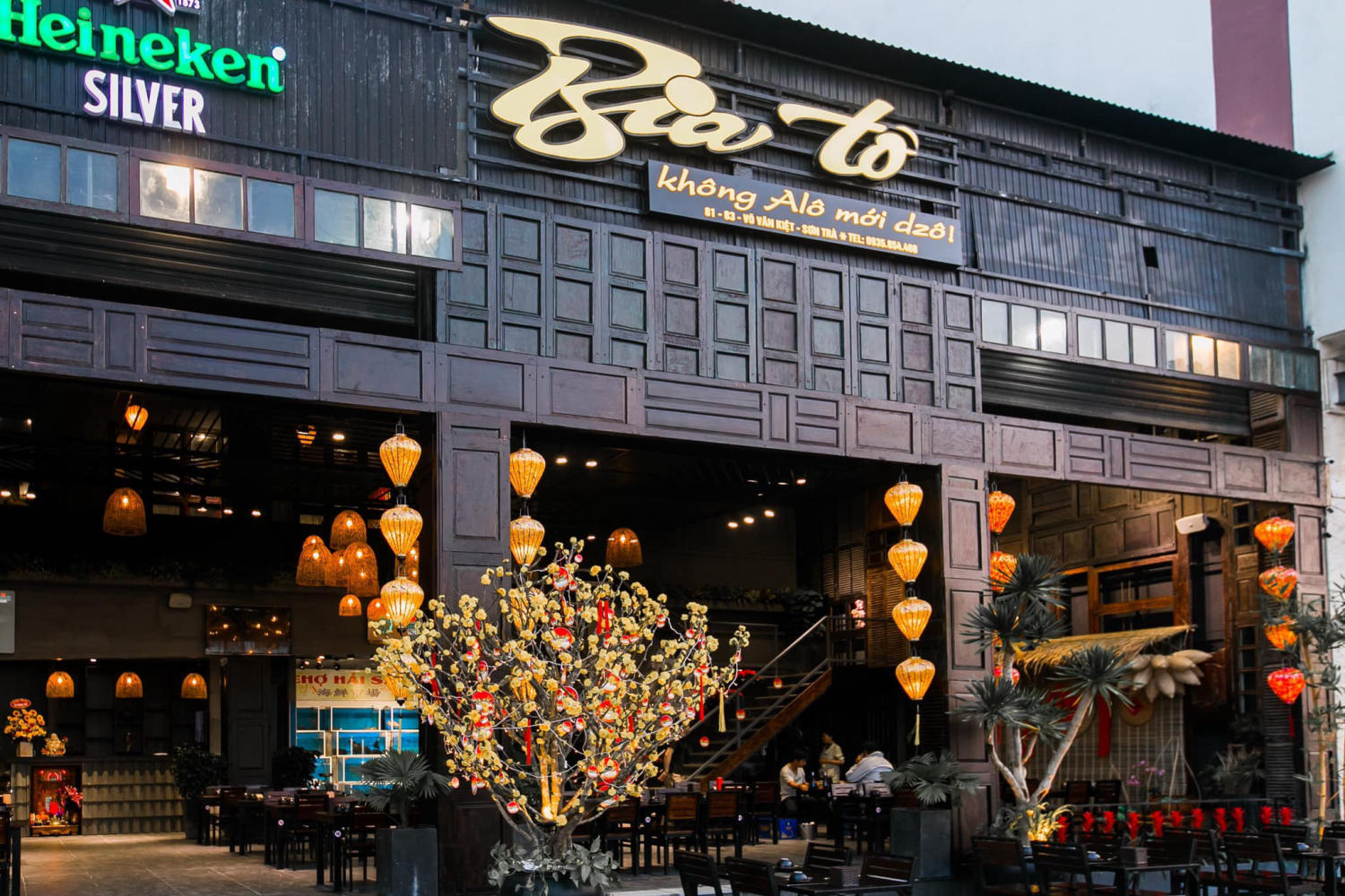 Top 8 Da Nang pubs with affordable prices famous for drunk diners who forget the way home 4