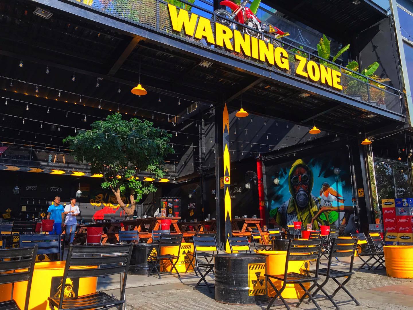 Top 8 Da Nang pubs with affordable prices famous for drunk diners who forget their way home 5