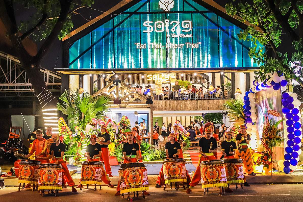 Top 8 Danang pubs with affordable prices famous for drunk diners who forget their way home 10