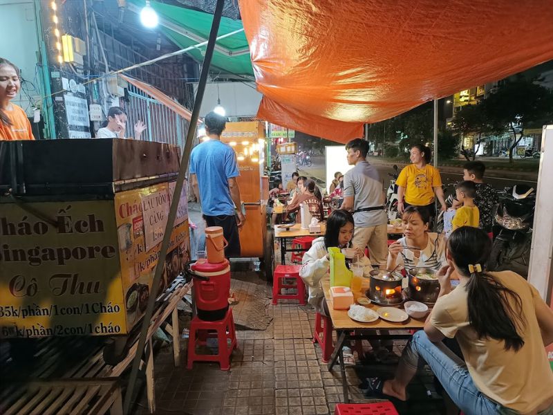 Top 8 places to enjoy delicious frog hot pot for Saigon food lovers 7