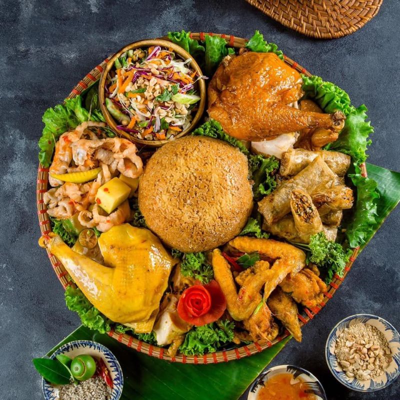 Enjoy Hanoi chicken with top 8 addresses that conquer all diners 9