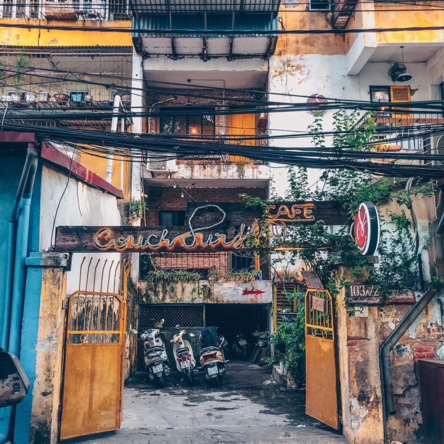 Top coffee shops in Hanoi with amazing virtual views 2