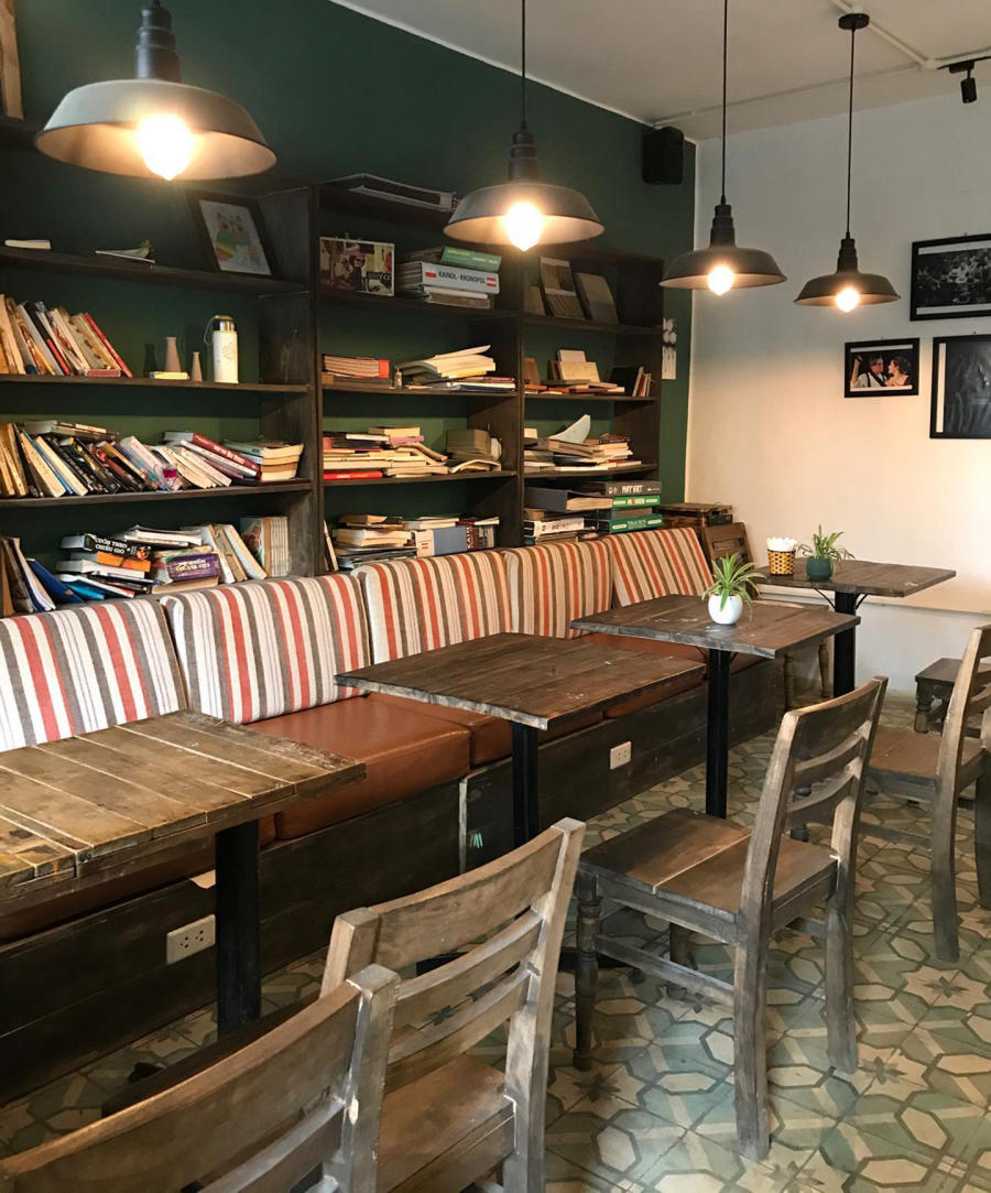 Top coffee shops in Hanoi with amazing virtual views 3