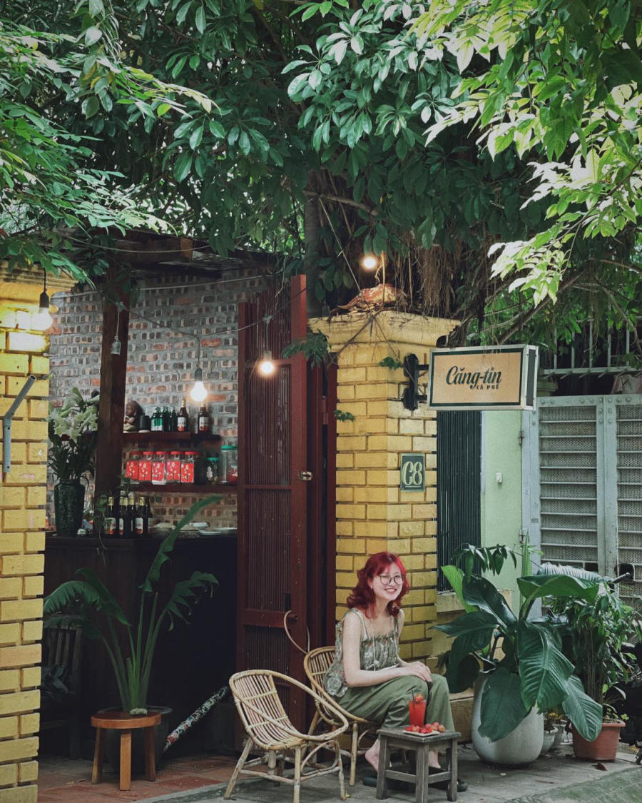 Top coffee shops in Hanoi with amazing virtual views 7
