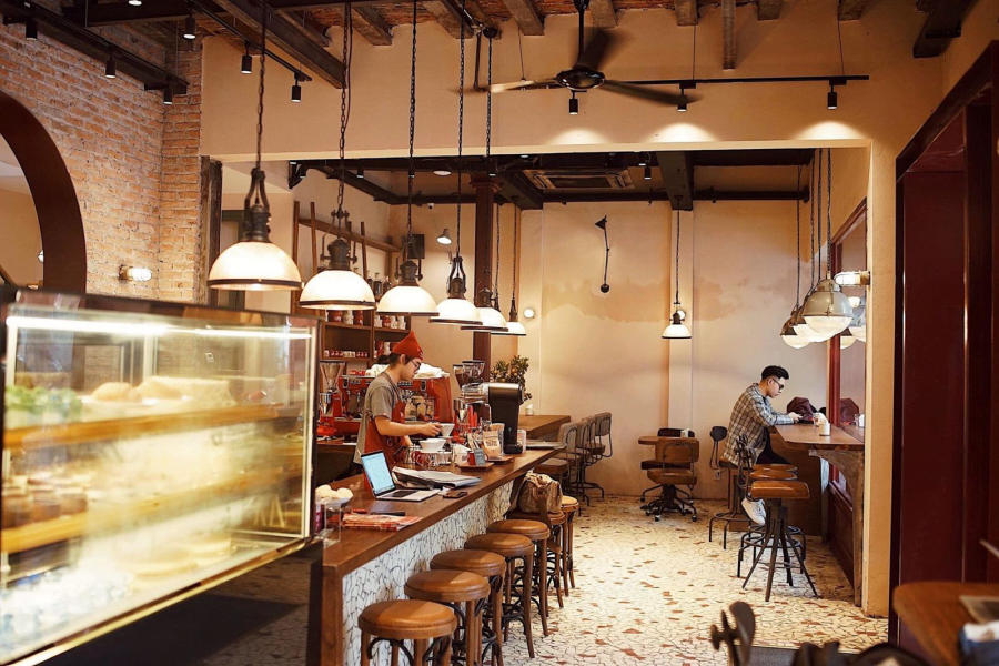 Top coffee shops in Hanoi with amazing virtual views 10