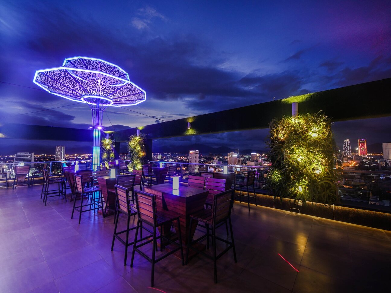 Top View Bar Da Nang - View point of the entire city from above 6
